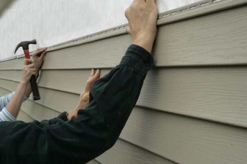 Finishing Vinyl Siding Repairs